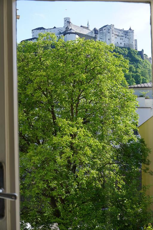 Sarah'S Altstadt Oase Salzburgo Exterior foto
